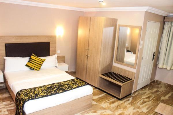 Visa Karena Hotels Port Harcourt Exterior photo