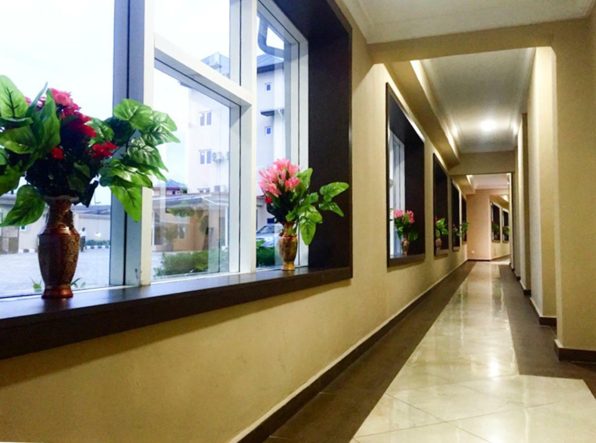 Visa Karena Hotels Port Harcourt Exterior photo