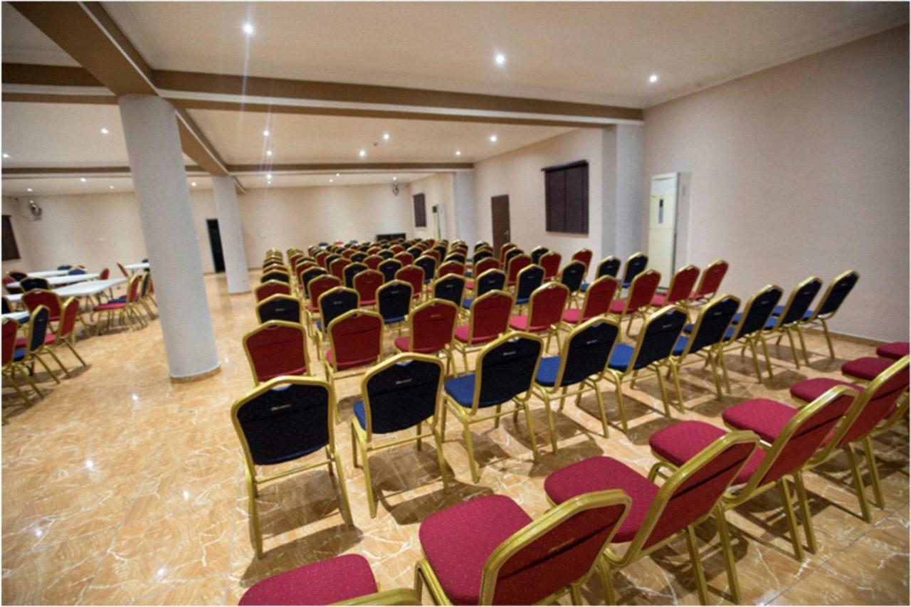 Visa Karena Hotels Port Harcourt Exterior photo